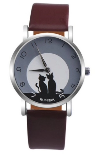 https://hidzo.nl/storage/cache/254/432d3d218e4eeeb7a949b3df5c73757d/Hidzo%20Horloge%20Paphitak%20Katten%20-%20ø%2037%20mm%20-%20Bruin%20-%20Kunstleer.webp