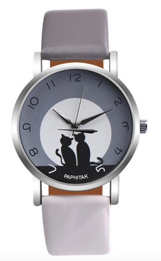 https://hidzo.nl/storage/cache/257/cabebf25d766c2e4a404671929a7562f/Hidzo%20Horloge%20Paphitak%20Katten%20-%20ø%2037%20mm%20-%20Grijs_Wit%20-%20Kunstleer.webp