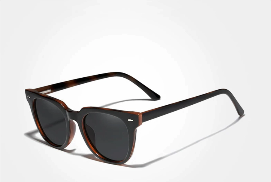 https://hidzo.nl/storage/cache/3072/615c91357645414be29bbb16dcf78fbd/Kingseven-Cat-eye-Zonnebril-UV400-Gepolariseerd-Bruin-Blackstar-Z7094.webp