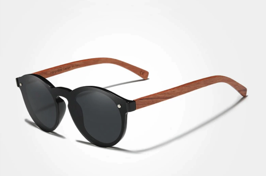 https://hidzo.nl/storage/cache/3089/a2c5097a6207c09f59a4614318225e02/Kingseven-Wayfarer-Zonnebril-UV400-Gepolariseerd-Bamboo-Bruin-Blackstar-Z1319.webp