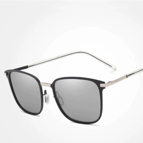 https://hidzo.nl/storage/cache/3112/f3f039a889355c65d7bee8e977f8a52f/Kingseven-Zonnebril-UV400-Gepolariseerd-Zilverkleurig-Greystar-Z4881.webp