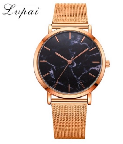 https://hidzo.nl/storage/cache/496/0ff8e053a8683d8e1d75d026f28a2930/LVPAI%20Horloge%20H...%20-%20Rose-Goud_Zwart.webp